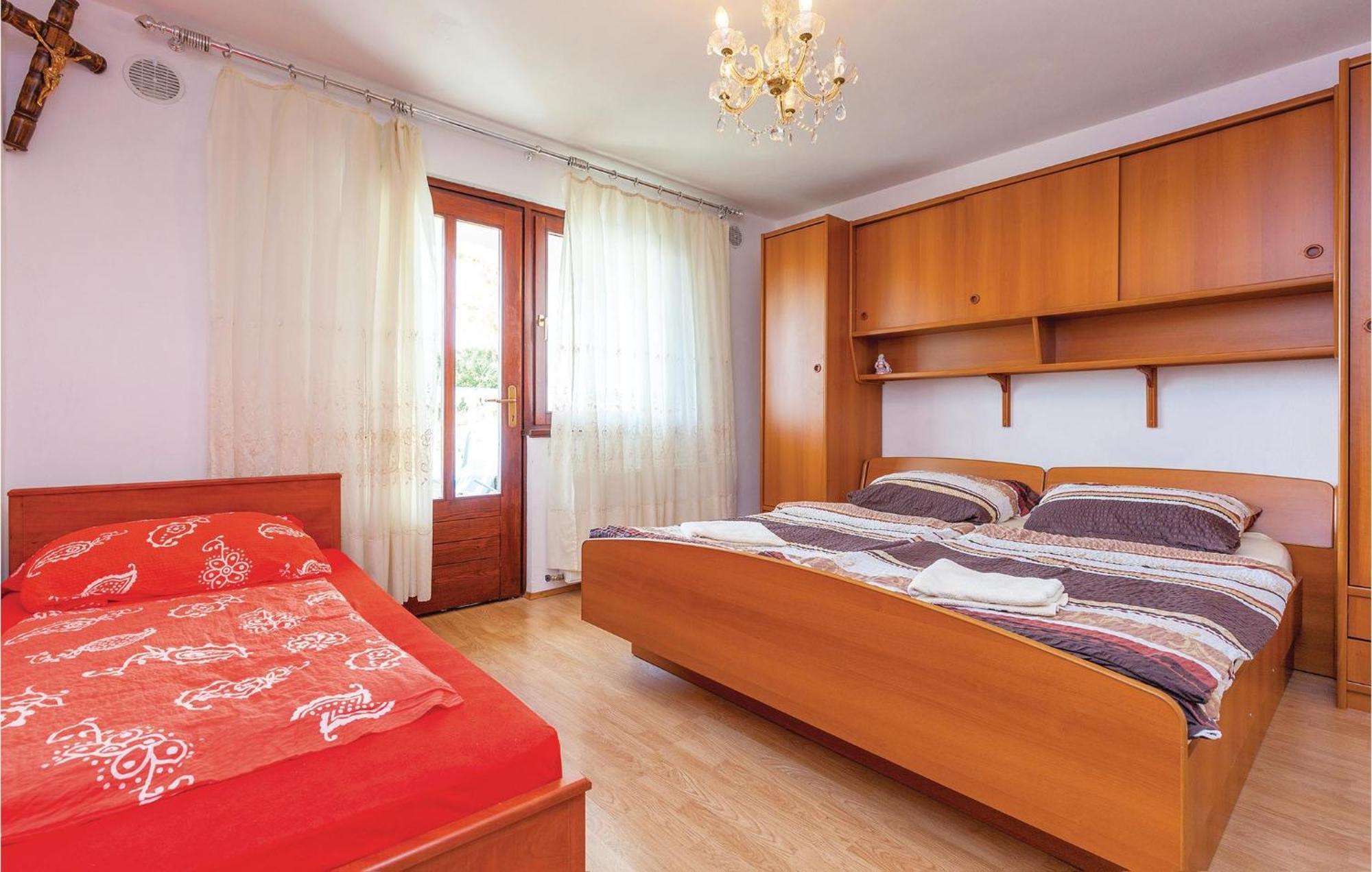 Stunning Apartment In Crikvenica With Wifi Buitenkant foto