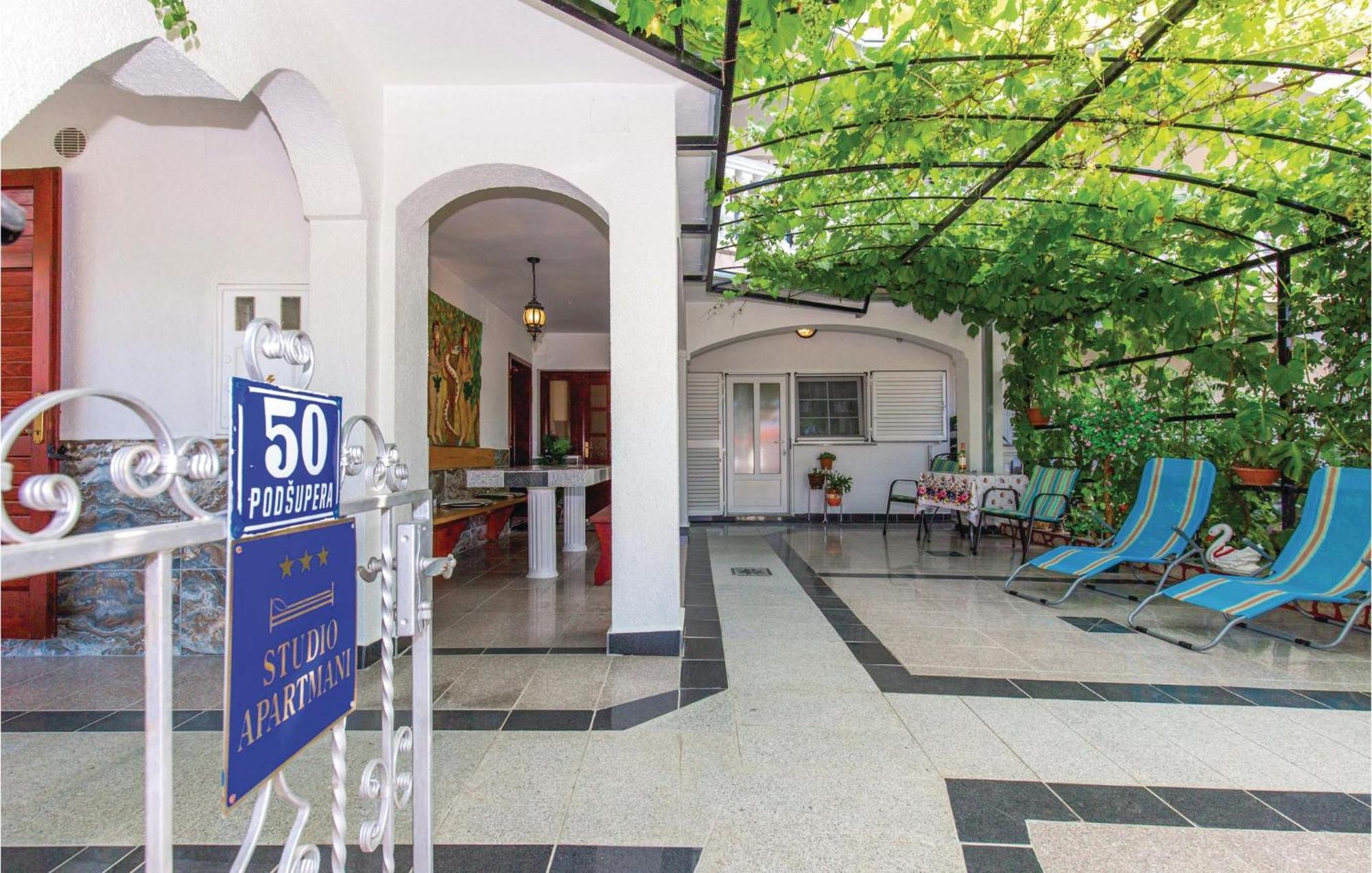 Stunning Apartment In Crikvenica With Wifi Buitenkant foto